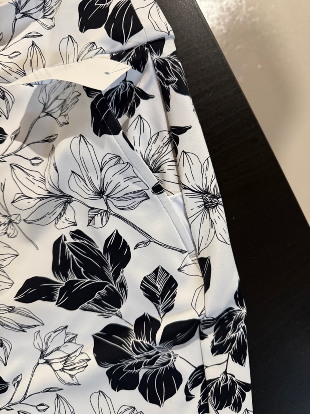 SWING Women's Black & White Floral Skort - Picture 4 of 4